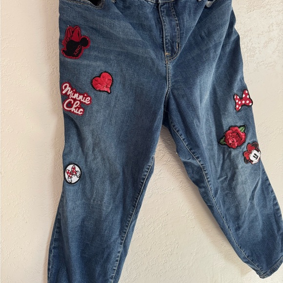 Disney Torrid Women’s Plus Size Blue Jeans with Minnie Mouse Patches EUC… - Picture 10 of 15